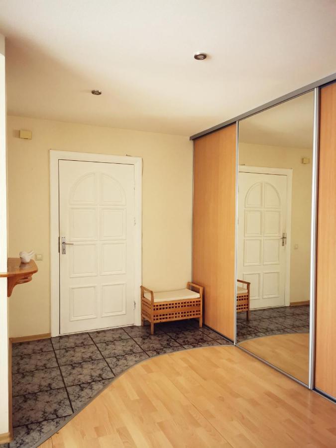 Amber Apartment Liepaja Bagian luar foto